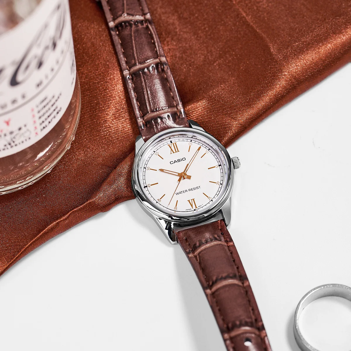 CASIO LTP-V005L Series Women's - Casio Watches Smartwatch 评论和价格