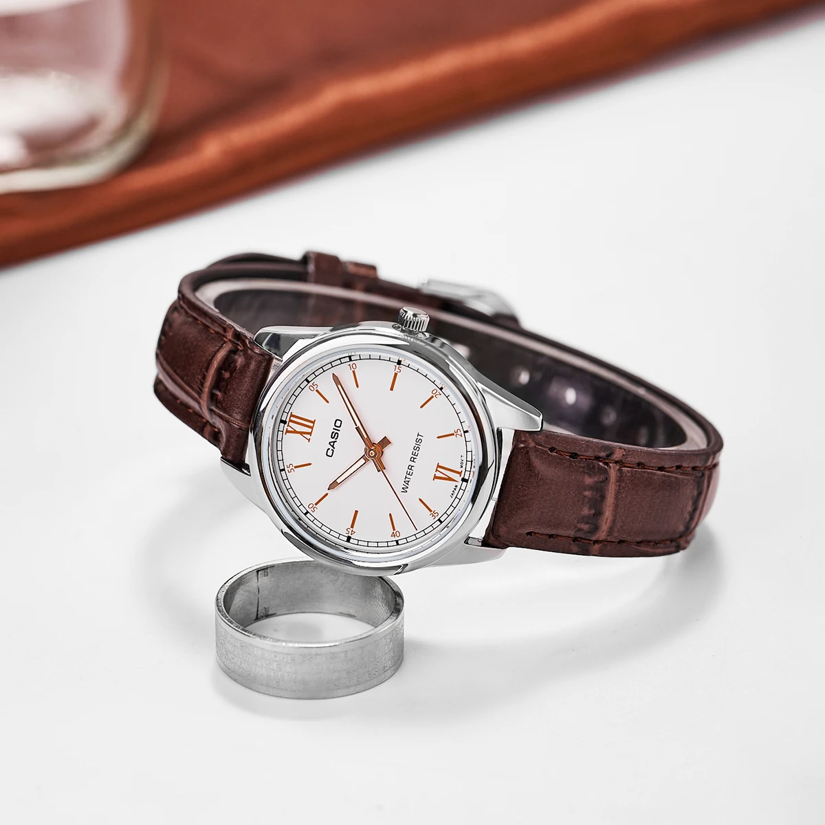 CASIO LTP-V005L Series Women's - Casio Watches Smartwatch 评论和价格